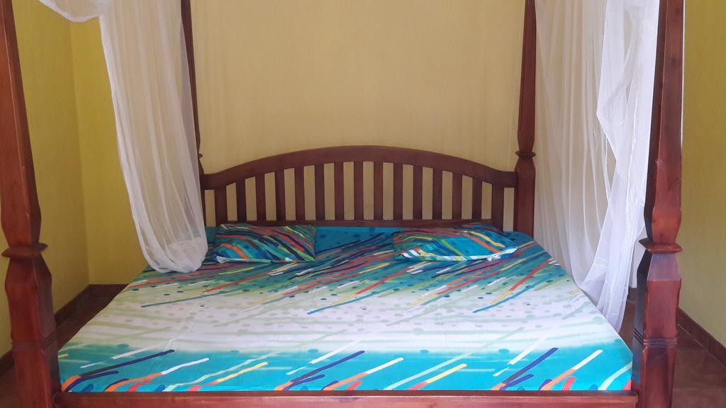 The Citadel Guest House Hikkaduwa Bagian luar foto