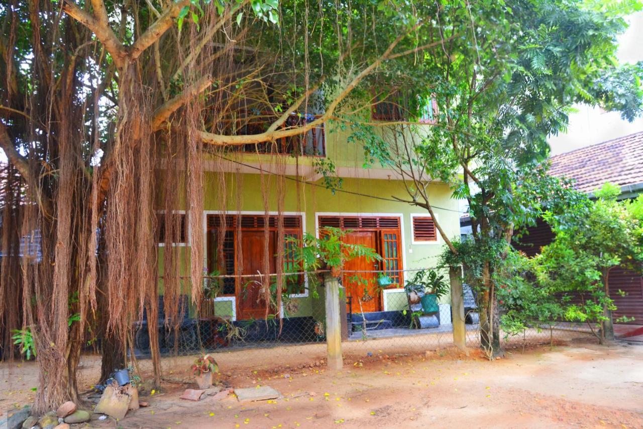 The Citadel Guest House Hikkaduwa Bagian luar foto